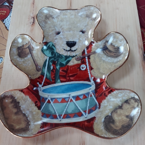 Christmas Collector's Plate - Picture 1 of 4